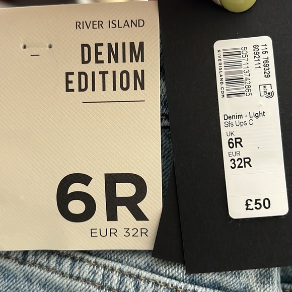 River Island Blue High Waisted Wide Split Leg Jeans — Size: US 2R/UK 6R/EUR 32R - Picture 3 of 3